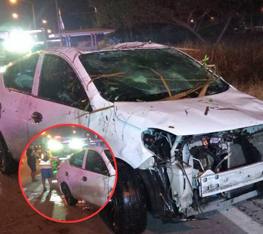 ทหารหนุ่มขับเก๋งกลับค่าย เสียหลักกลางทาง รถพลิกหงายท้องจมบ่อน้ำมิดคัน ชาวบ้านกู้ภัยโดดช่วยทุบกระจกงัดรถลากร่างรอดหวุดหวิด